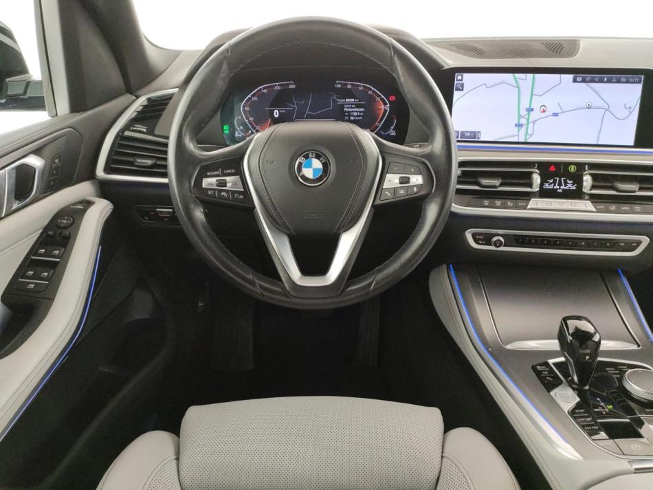 BMW X5 xdrive30d mhev 48V xLine auto