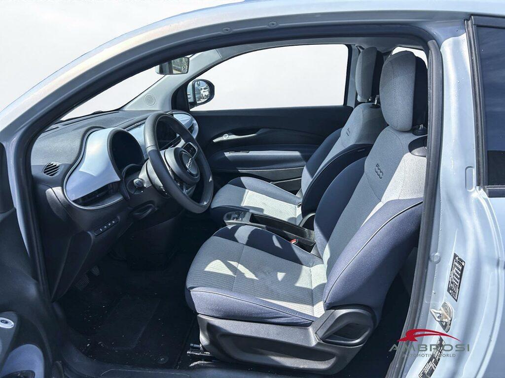 Fiat 500 e 3+1 Icon