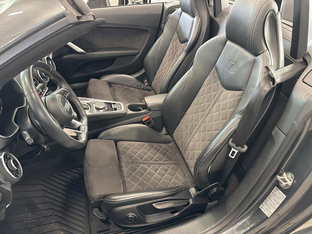 Audi TT Roadster 40 2.0 tfsi s-tronic