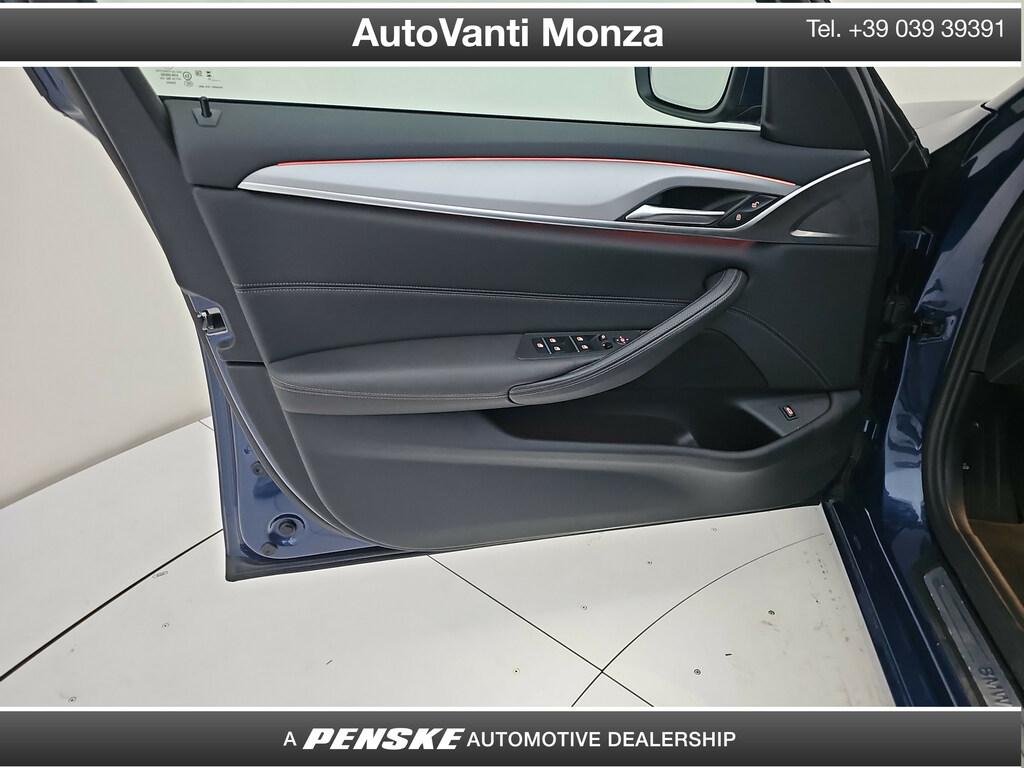 BMW Serie 5 520d mhev 48V Business auto