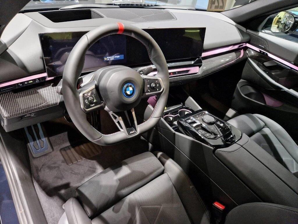 BMW i5 M60 auto