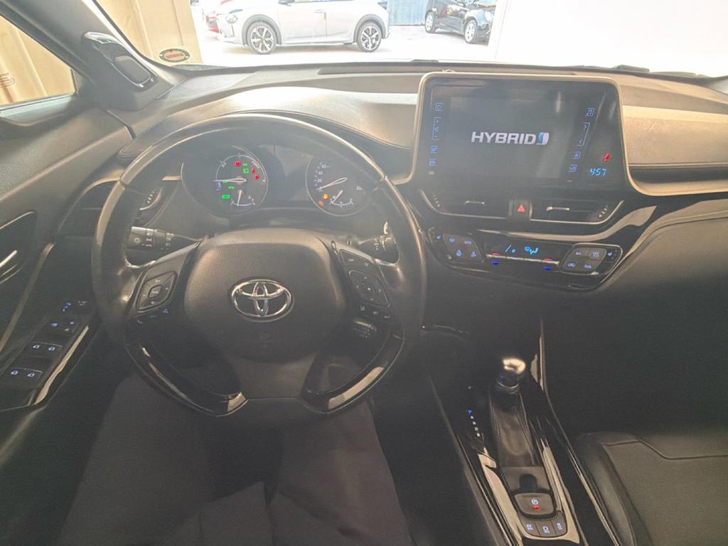 Toyota C-HR 1.8h Lounge 2wd e-cvt my18