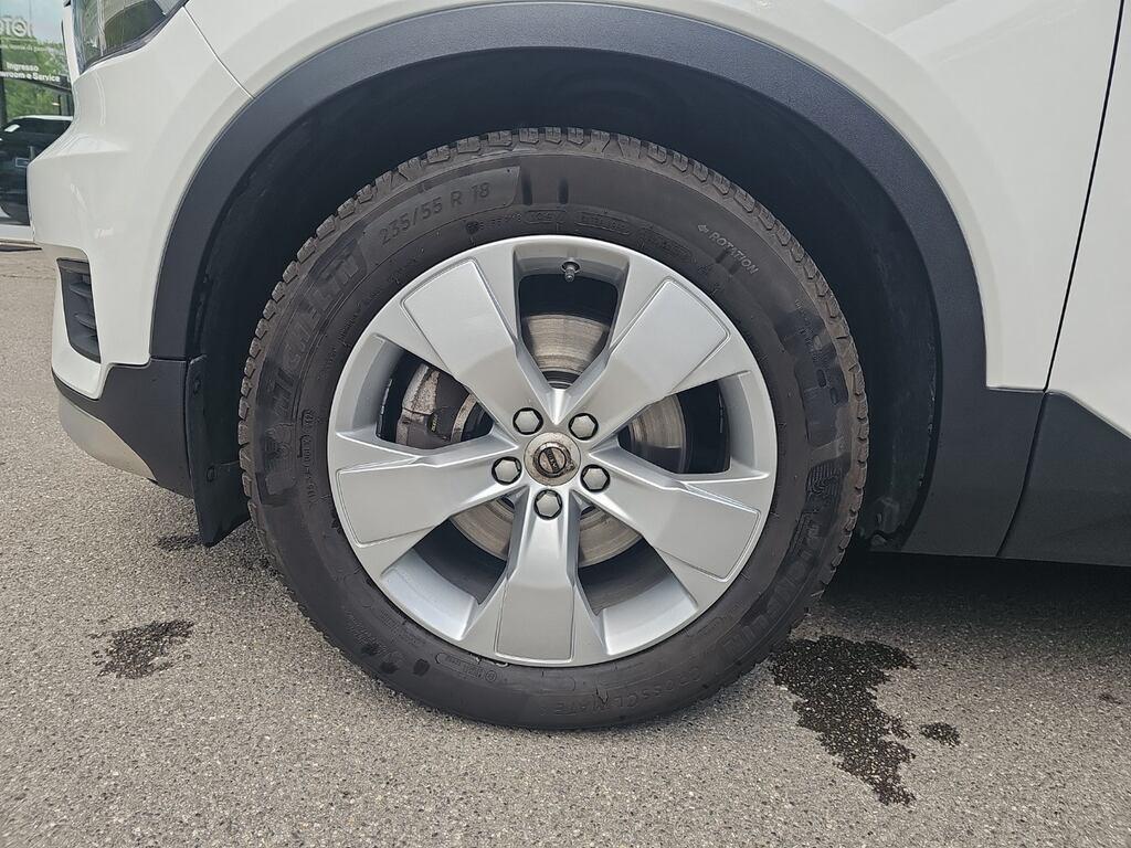 Volvo XC40 2.0 D4 Momentum Pro awd geartronic my21