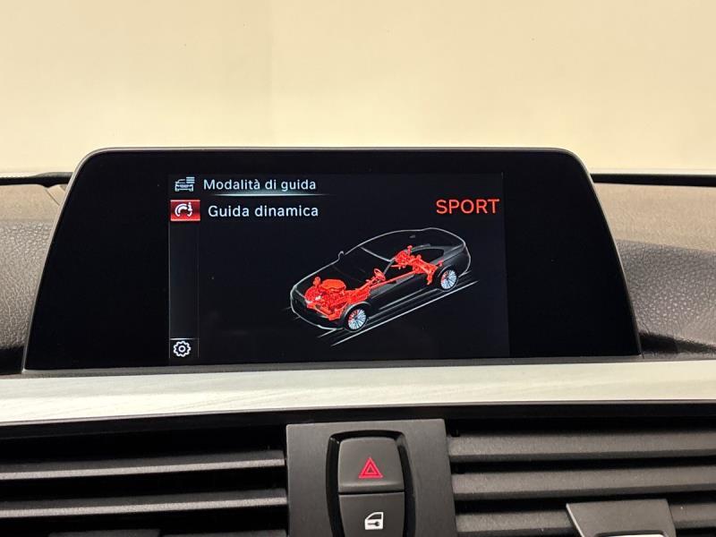 BMW Serie 4 420d Coupe Sport my15