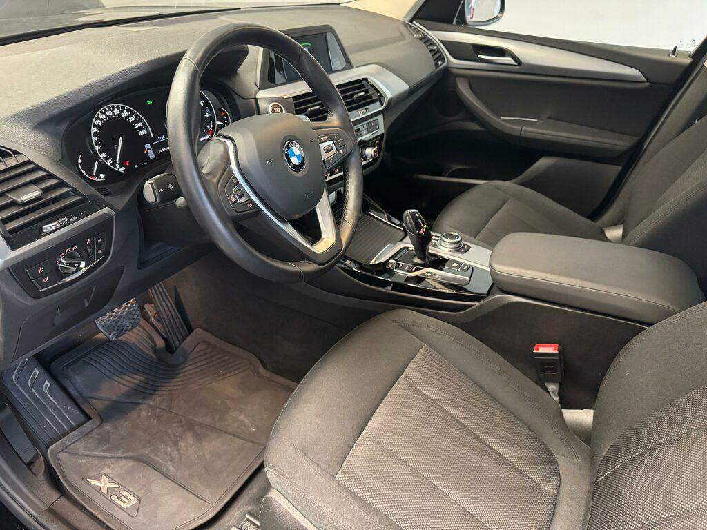 BMW X3 xdrive20i Business Advantage 184cv auto