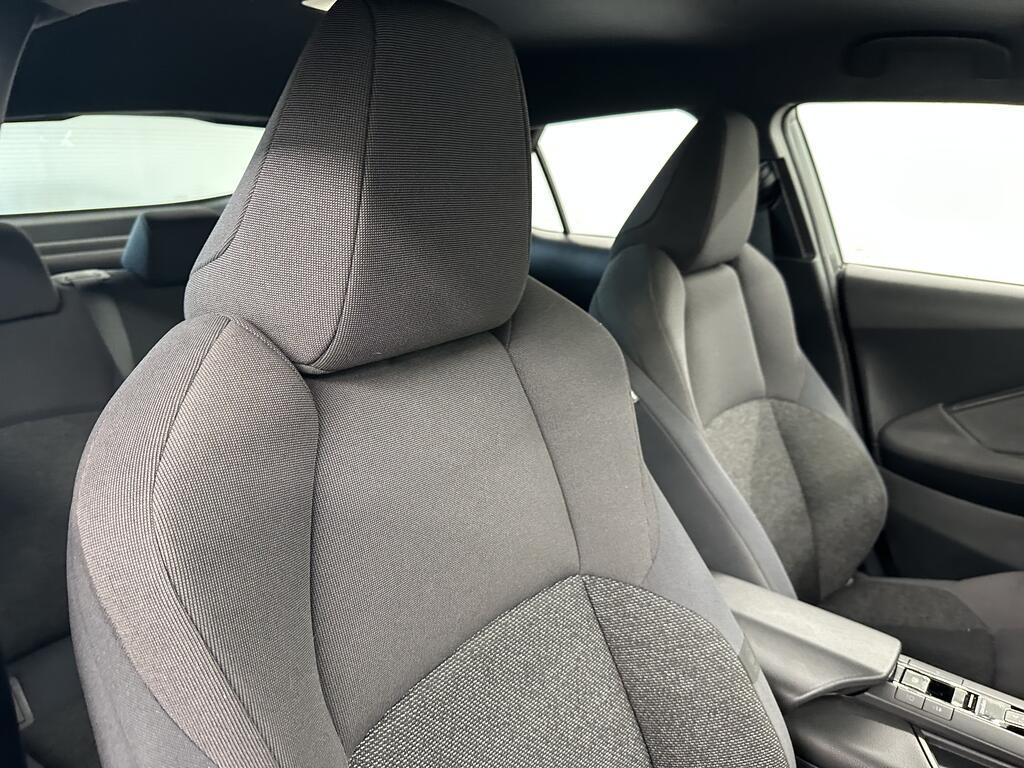 Toyota C-HR 1.8 hv Active fwd e-cvt