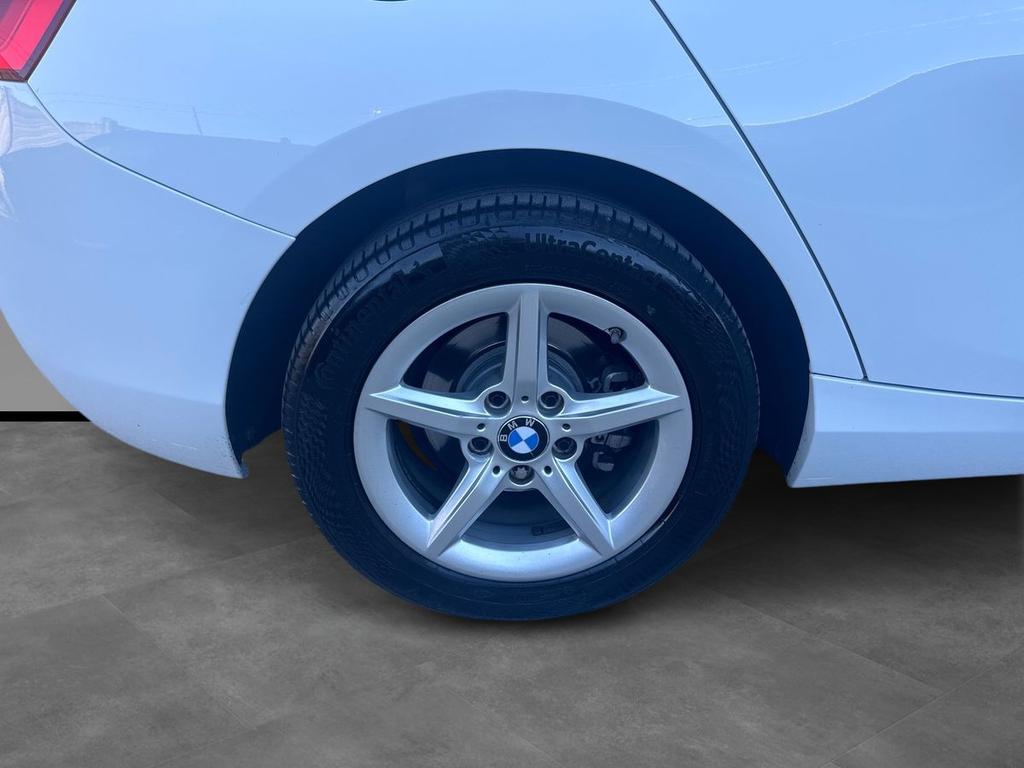 BMW Serie 1 118d Urban 5p auto
