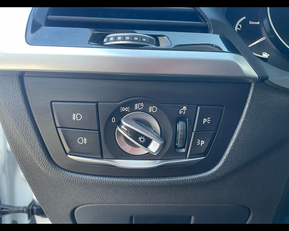 BMW X3 xdrive20d mhev 48V auto