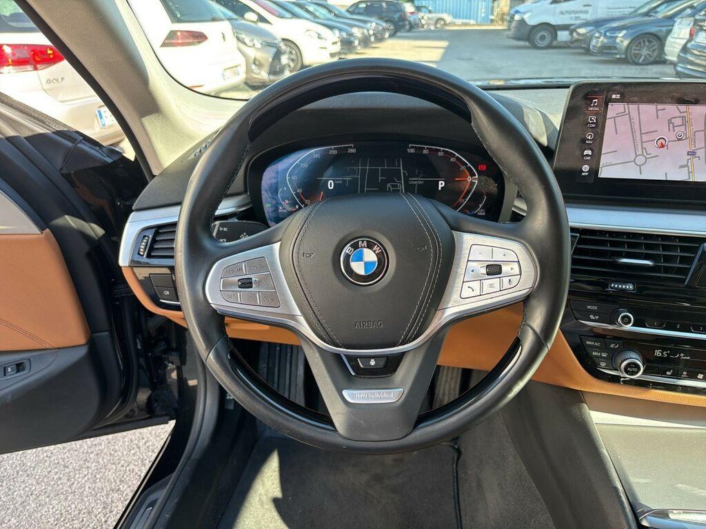 BMW Serie 5 530d Touring mhev 48V xdrive Business auto