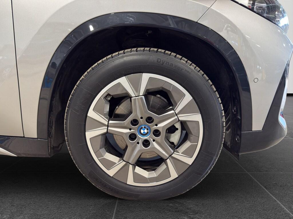 BMW iX1 edrive 20 X-Line