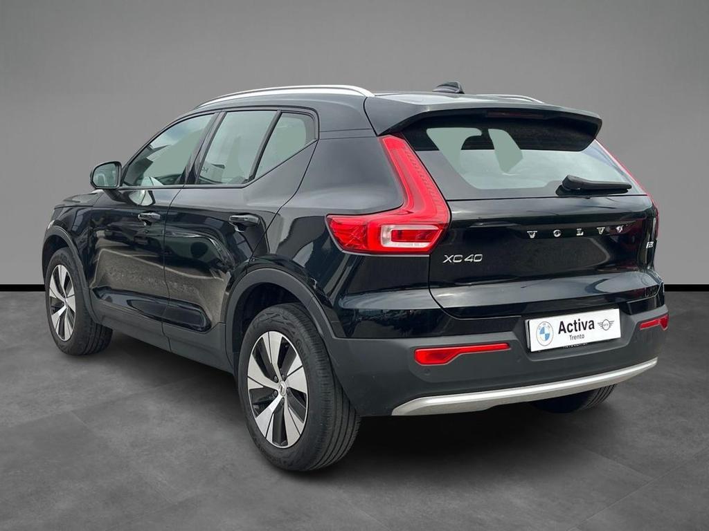 Volvo XC40 2.0 b3 Core auto