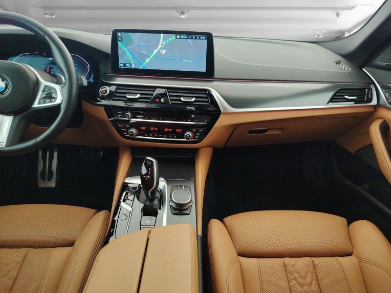 BMW Serie 5 530d Touring mhev 48V xdrive Msport auto