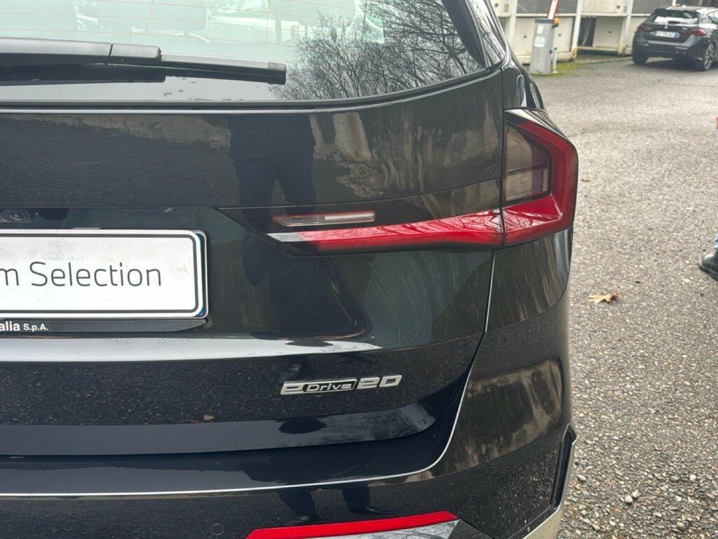 BMW iX1 edrive 20 X-Line