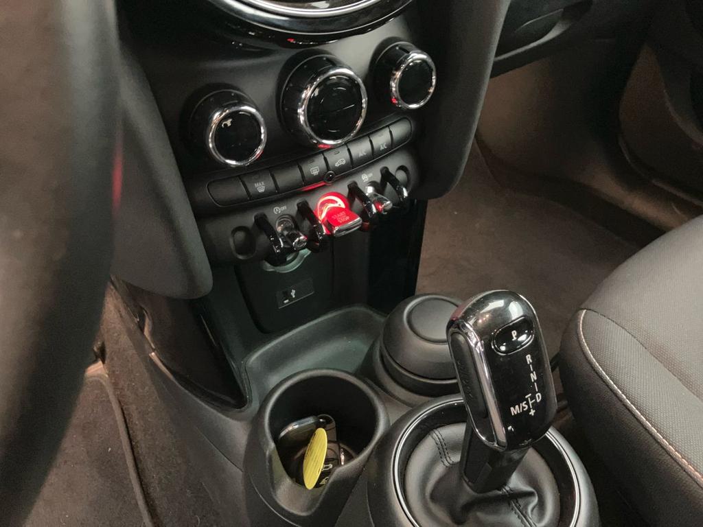 Mini Cooper 1.5 TwinPower Turbo Cooper Business DCT