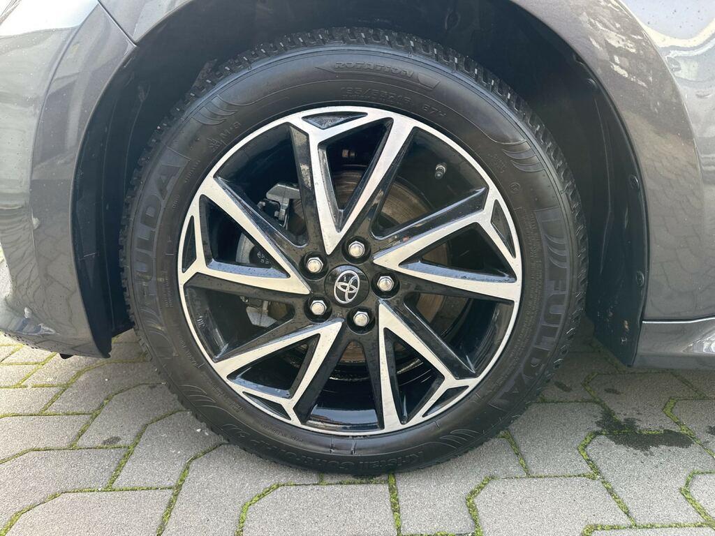 Toyota Yaris 1.5 hybrid Lounge