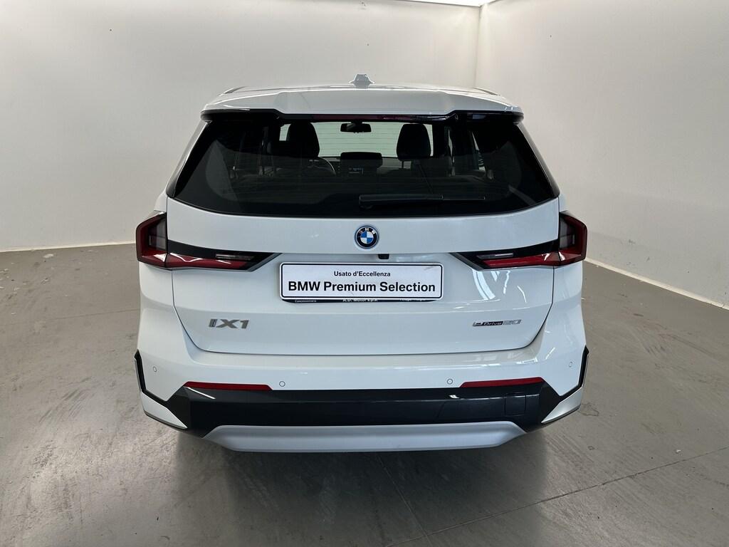 BMW iX1 edrive 20 X-Line