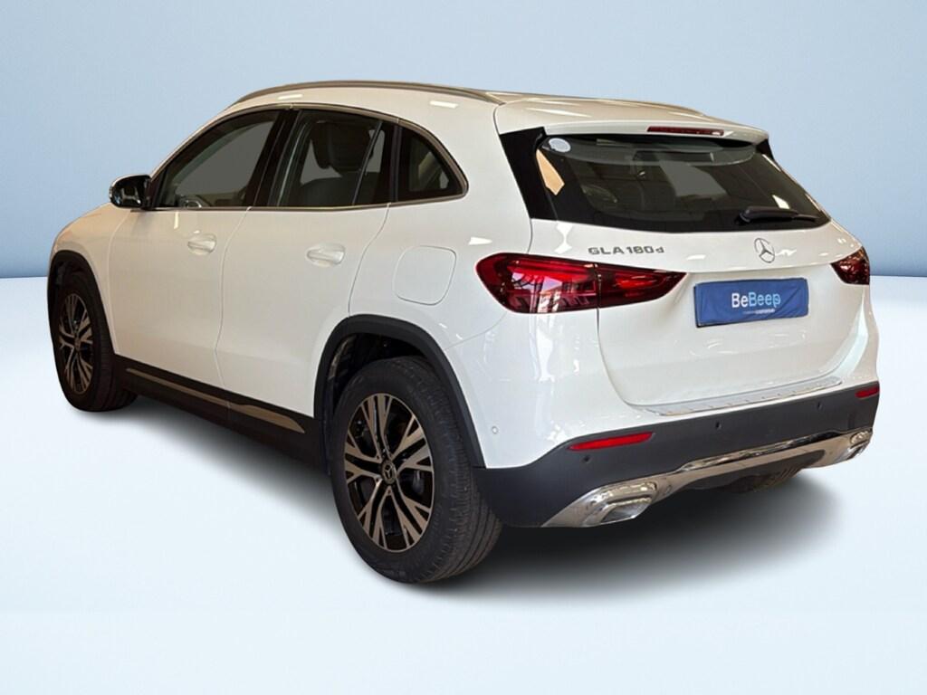 Mercedes GLA 180 d Progressive Advanced auto