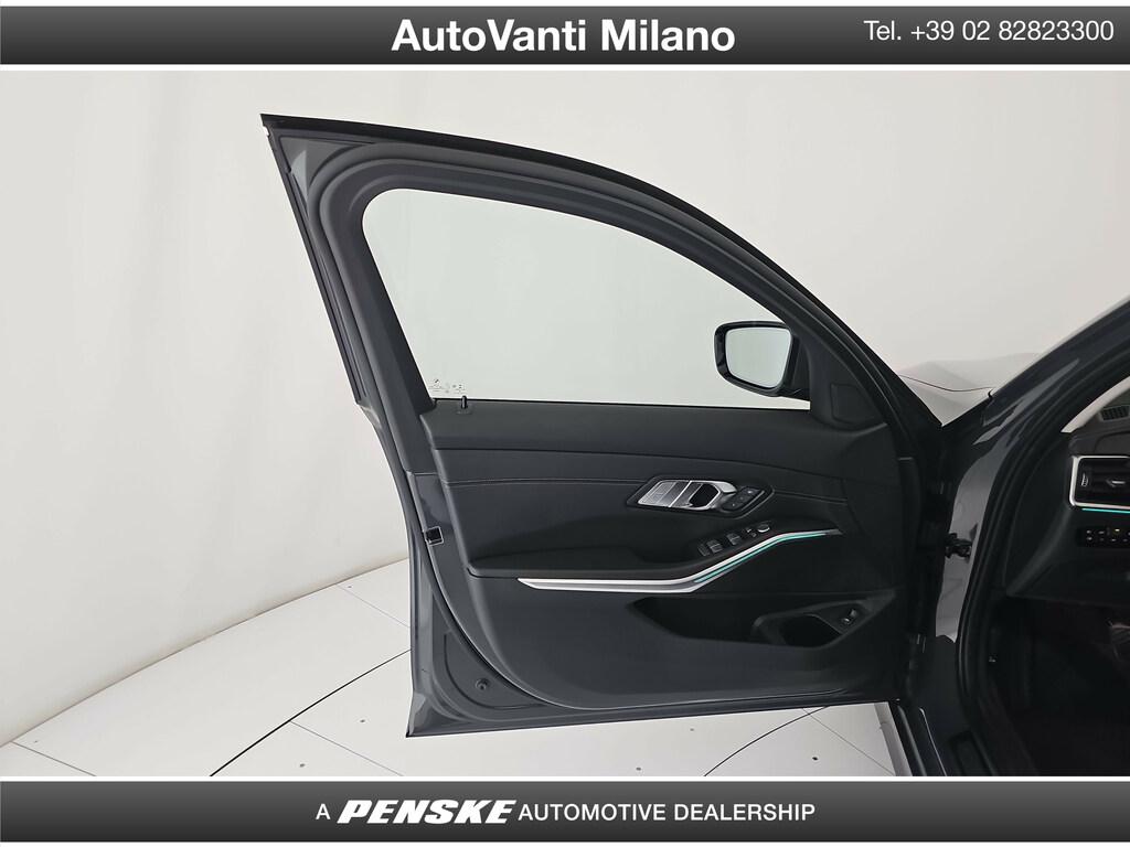 BMW Serie 3 320d Touring mhev 48V xdrive Luxury auto