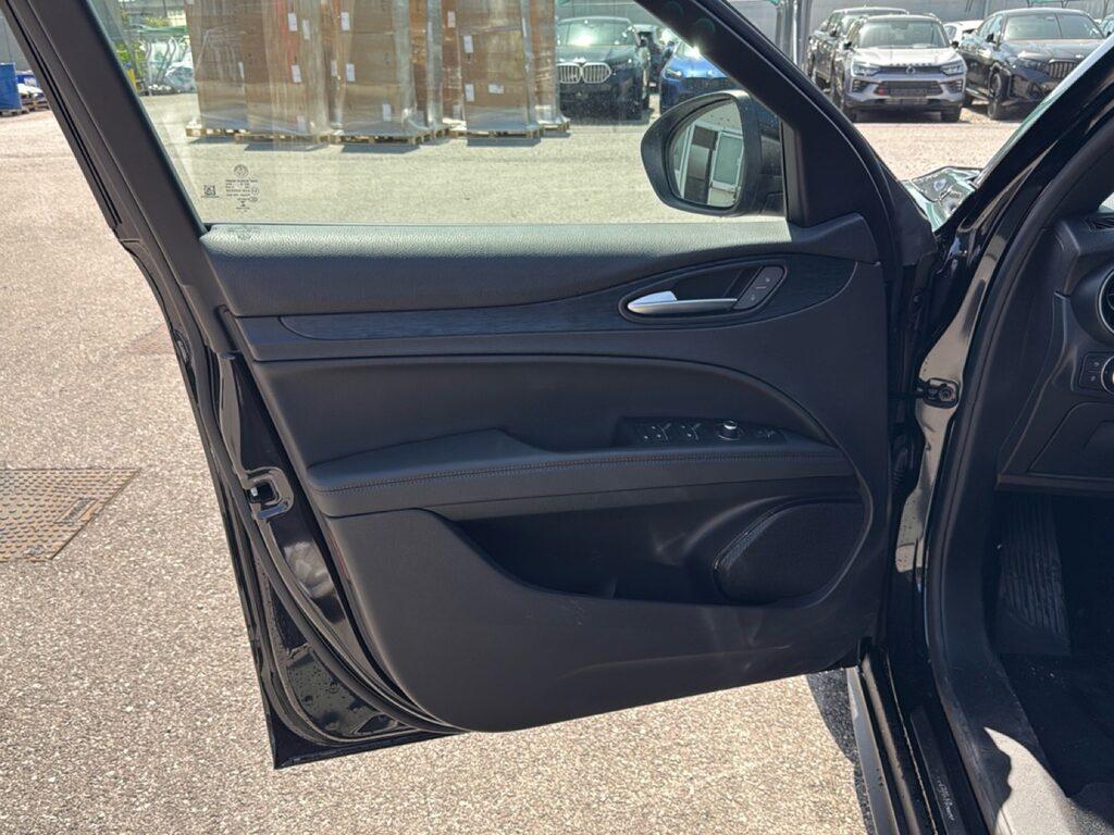Alfa Romeo Stelvio 2.0 t Sprint Q4 280cv auto