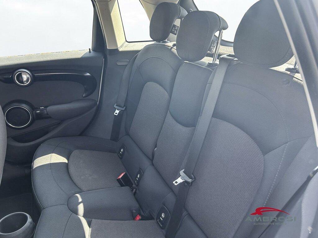 Mini Cooper D 1.5 D Cooper D Hype Auto