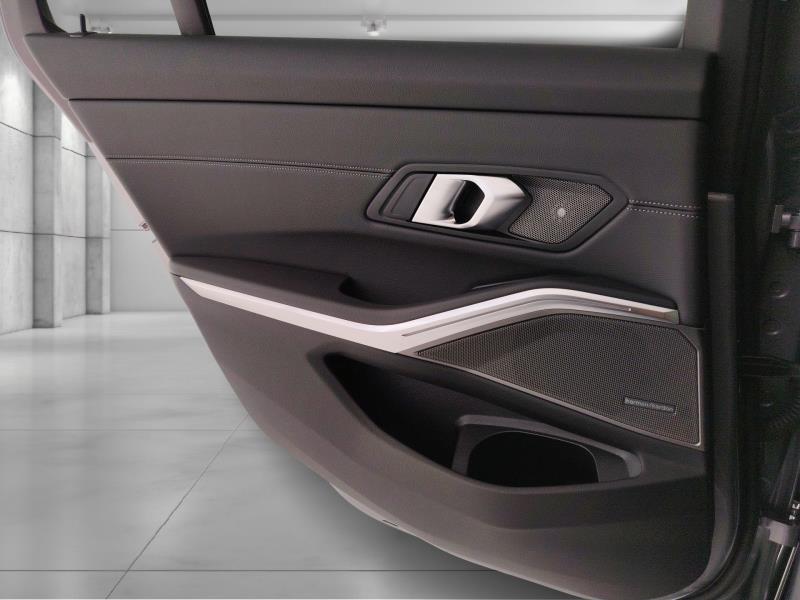 BMW Serie 3 330d Touring mhev 48V xdrive M Sport Pro auto