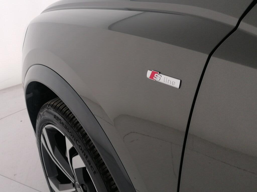 Audi Q3 Sportback 40 2.0 tfsi Identity Black quattro s-tronic