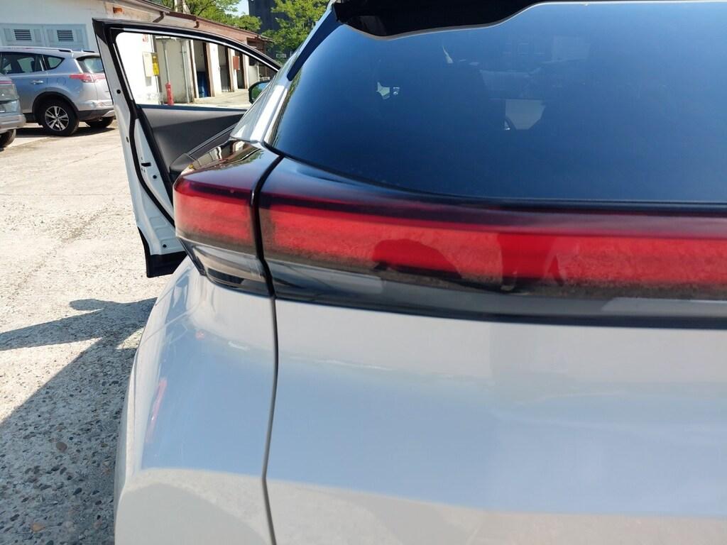 Toyota C-HR 2.0 phev Trend eco fwd e-cvt