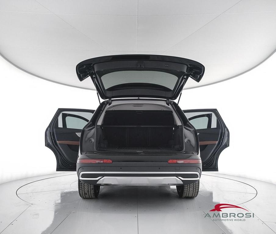 Audi Q7 45 3.0 tdi mhev Business quattro tiptronic