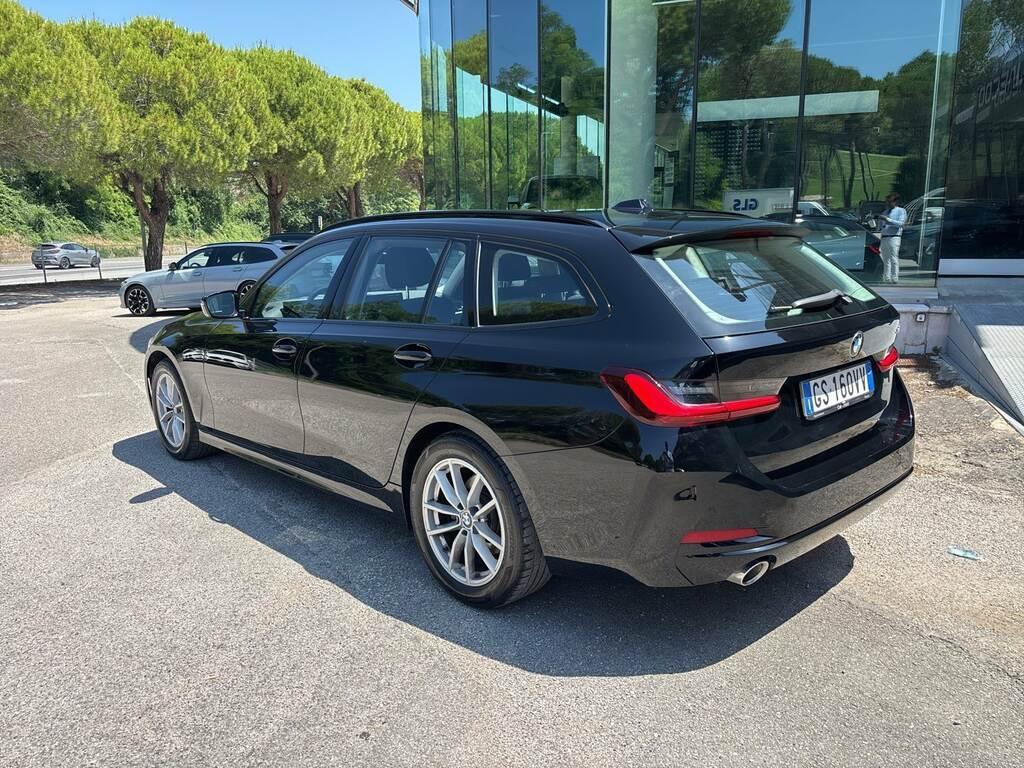 BMW Serie 3 318d Touring mhev 48V auto