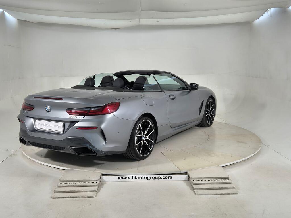 BMW Serie 8 840d Cabrio mhev 48V xdrive auto