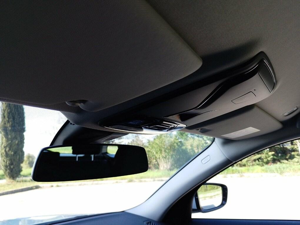 BMW Serie 3 318d Touring mhev 48V auto