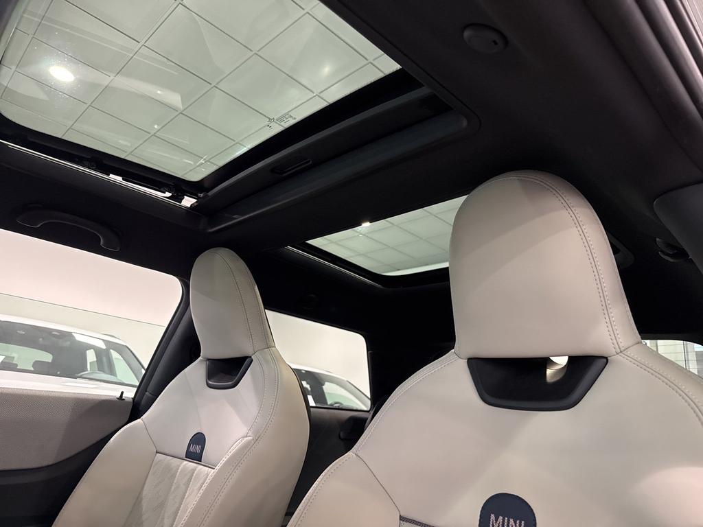 Mini Mini Cooper 3p 1.5 C Favoured auto