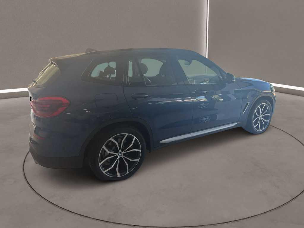 BMW X3 xdrive20d mhev 48V xLine auto