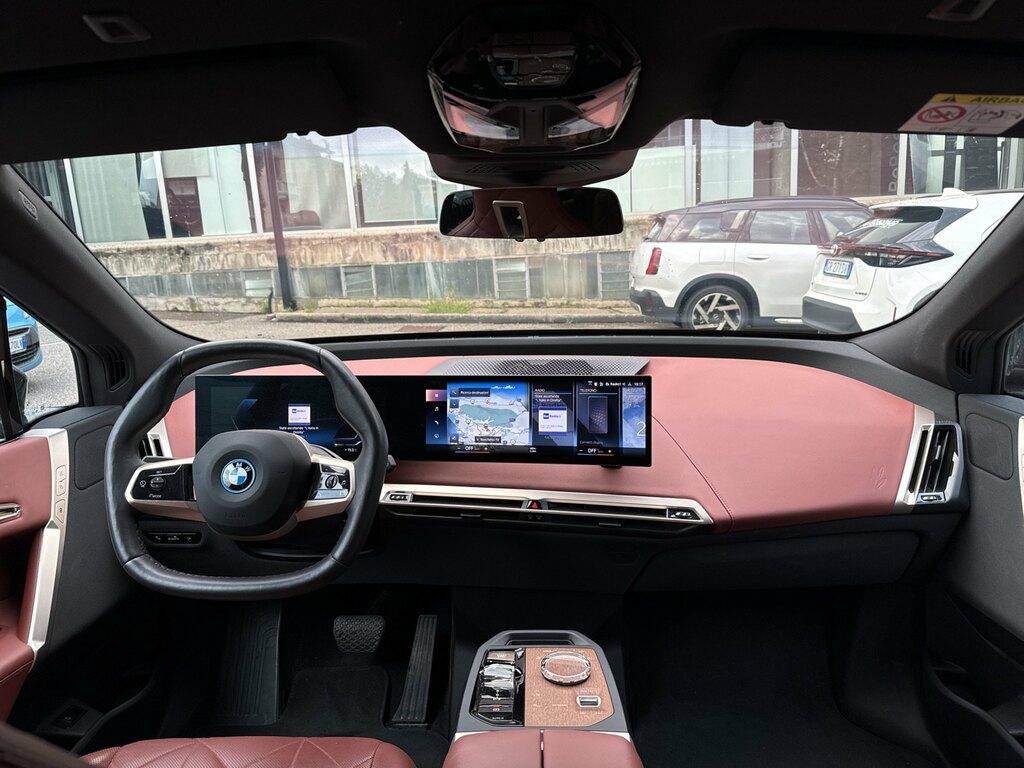 BMW iX xdrive50 pacchetto sportivo