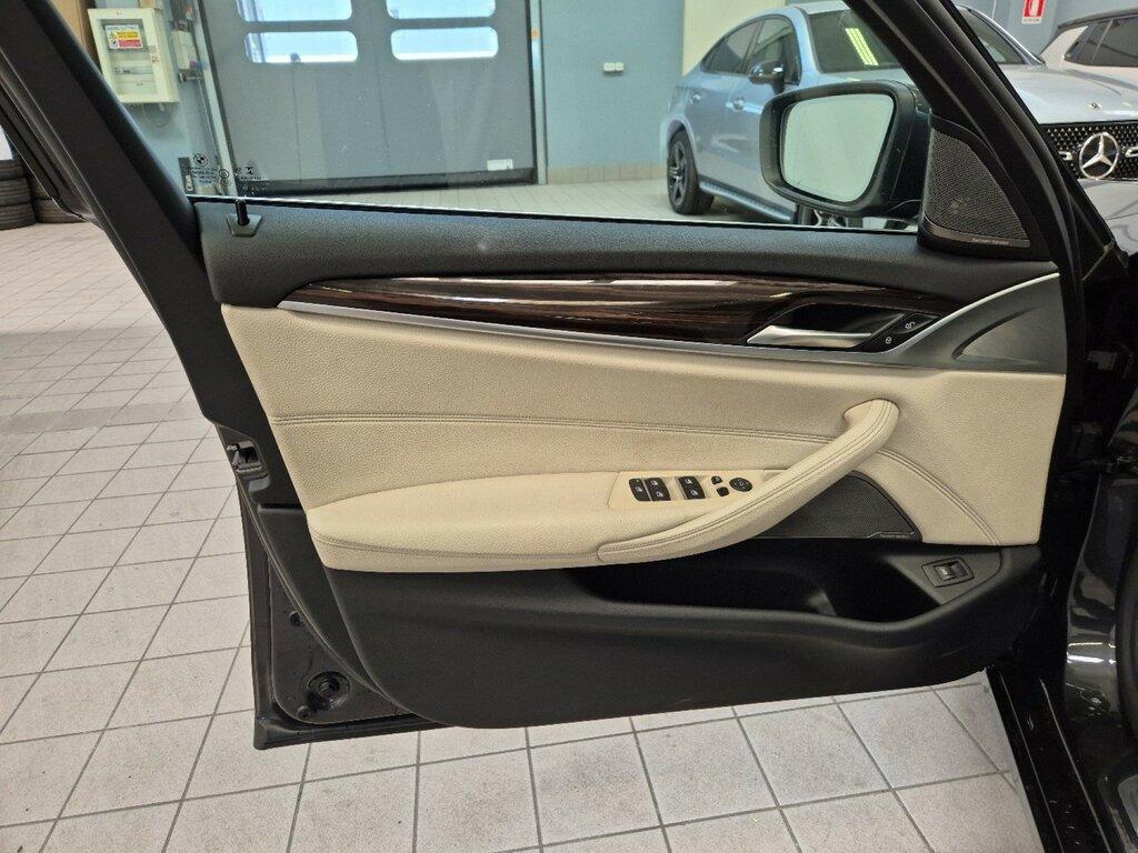 BMW Serie 5 520d Touring mhev 48V Business auto