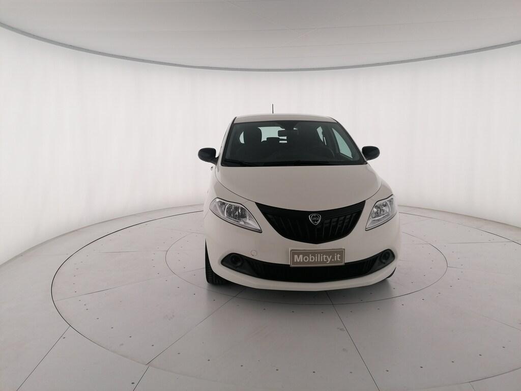 Lancia Ypsilon 1.0 firefly hybrid Silver s&s 70cv 5p.ti