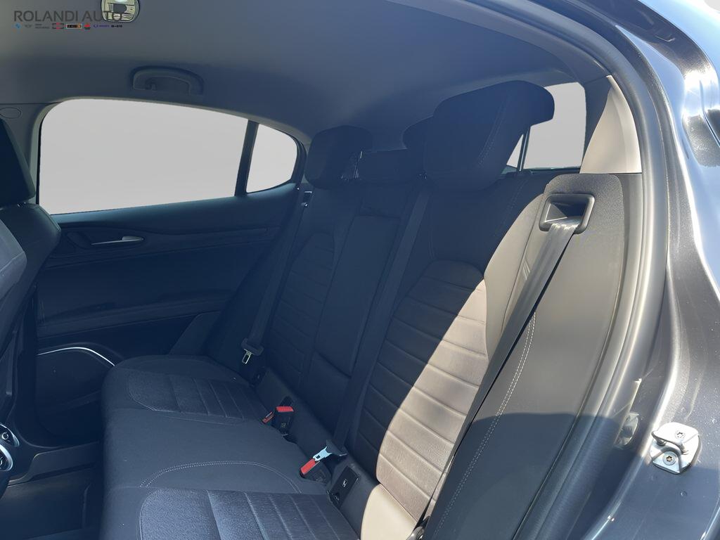 Alfa Romeo Stelvio 2.2 t Business rwd 180cv auto