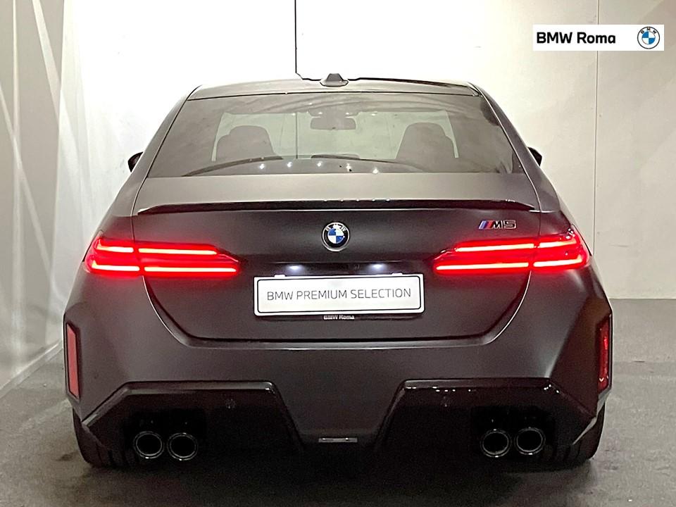 BMW M5 4.4 727cv auto