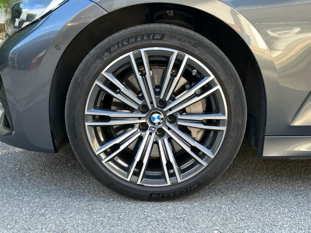 BMW Serie 3 330d Touring mhev 48V xdrive Msport auto
