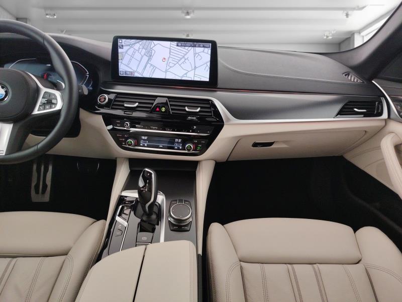 BMW Serie 5 520d Touring mhev 48V xdrive Msport auto
