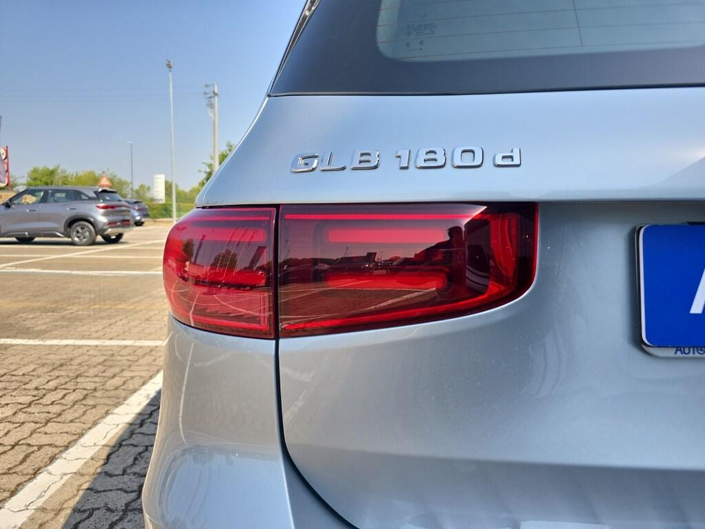 Mercedes GLB 180 d Progressive Advanced auto