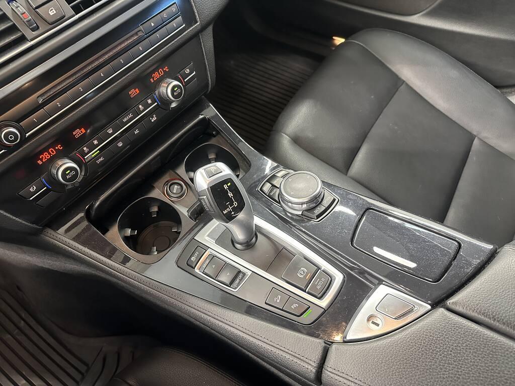 BMW Serie 5 520d Touring xdrive Business 190cv auto