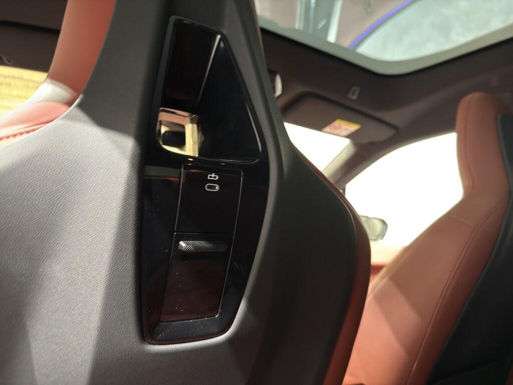 BMW iX xdrive50 pacchetto sportivo