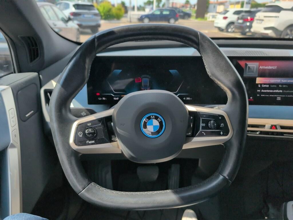 BMW iX xdrive40 pacchetto sportivo