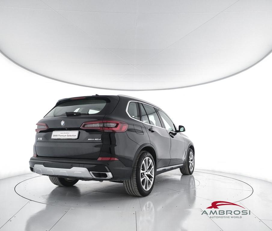 BMW X5 xdrive40d mhev 48V Msport auto