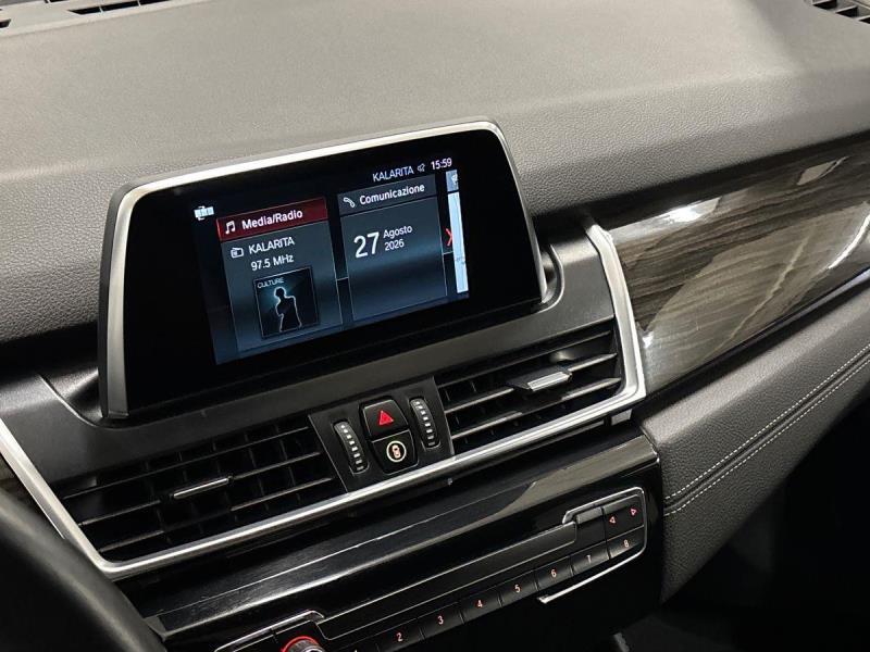 BMW Serie 2 216d Active Tourer Luxury auto my17