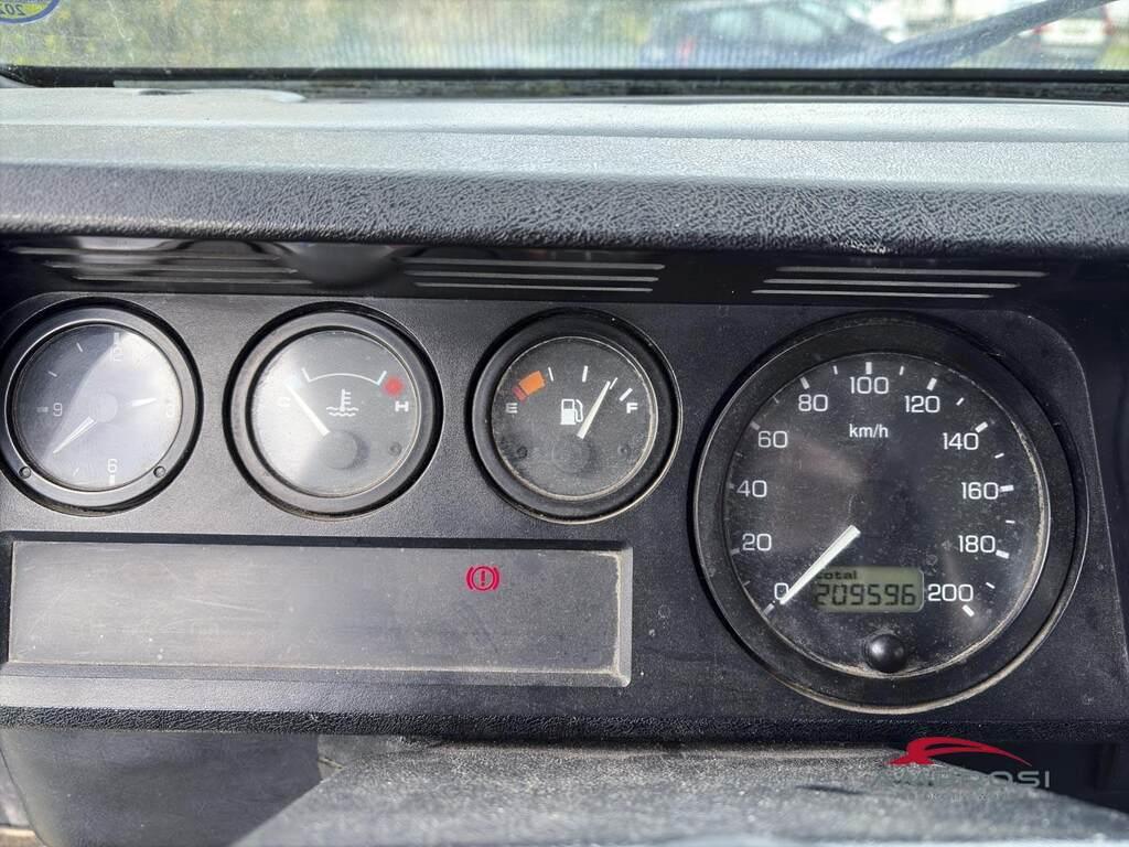 Land Rover Defender 110 2.5 td5 S SW