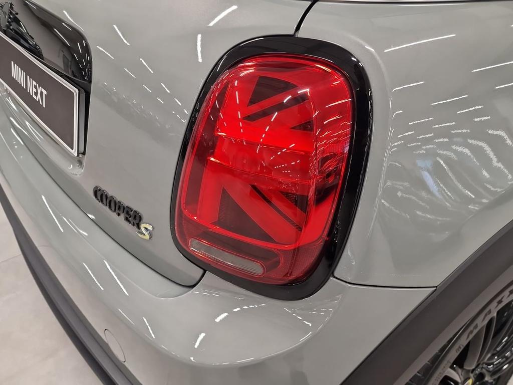 Mini Cooper SE 3p Yours auto