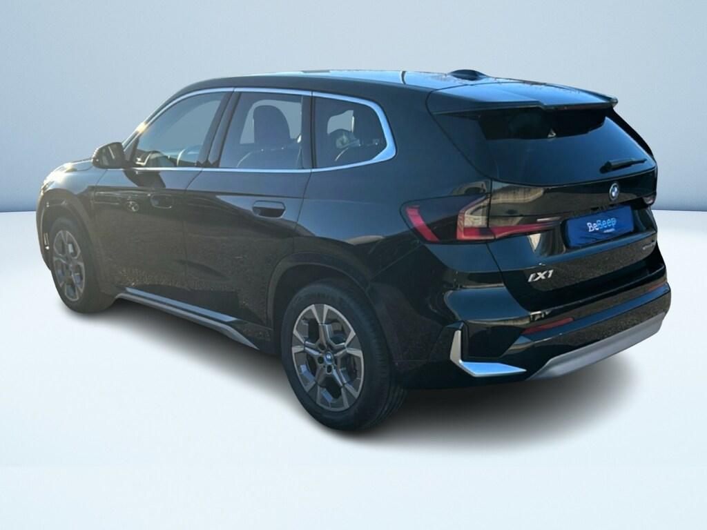 BMW iX1 edrive 20 X-Line