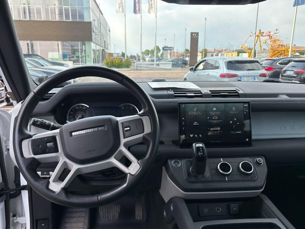 Land Rover Defender 110 3.0d i6 mhev SE awd 300cv auto